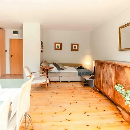 Apartament Cieszynskiego 12 *