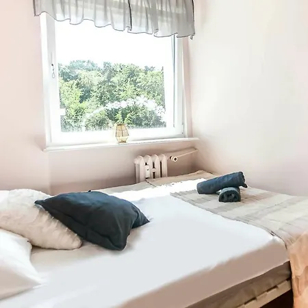 Apartament Cieszynskiego 12 *